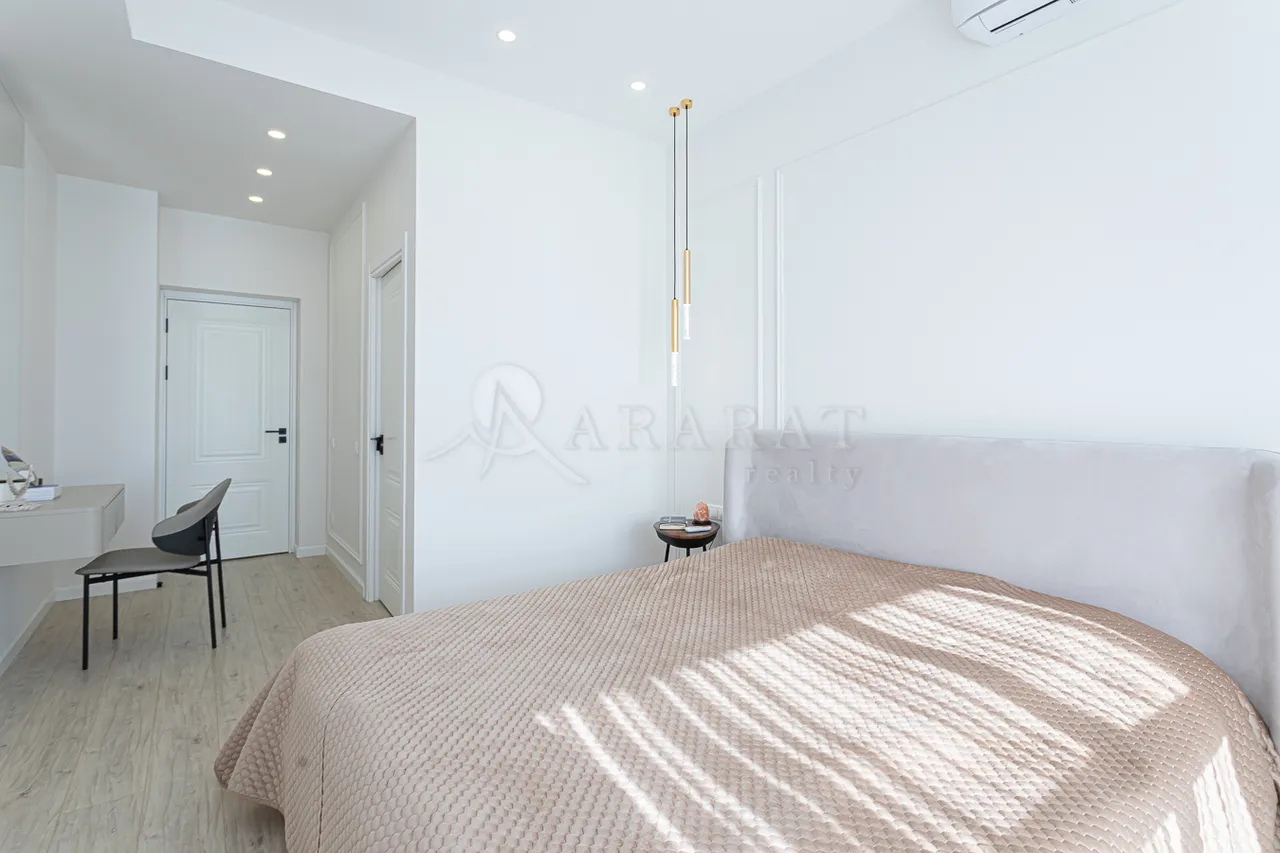 3 bedroom apartment for sale K. Ulnetsi St, Quanaquère-Zeytoun Yerevan, 157279