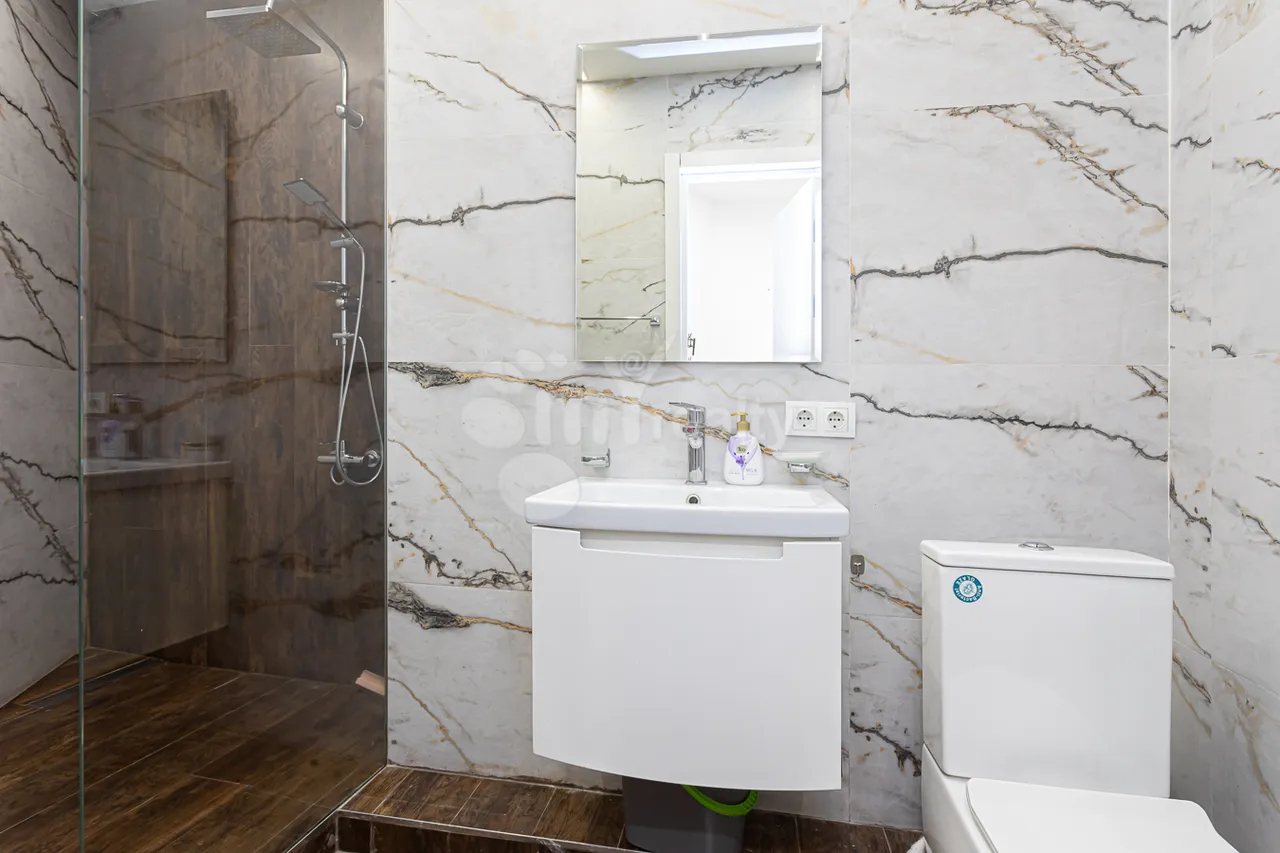 2 bedroom apartment for rent خیابان کومیتاس, عربگیر ایروان, 159448