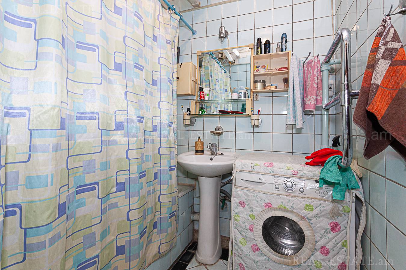 Купить 3 комнатную квартиру Налбандян ул, Центр Ереван, 128744