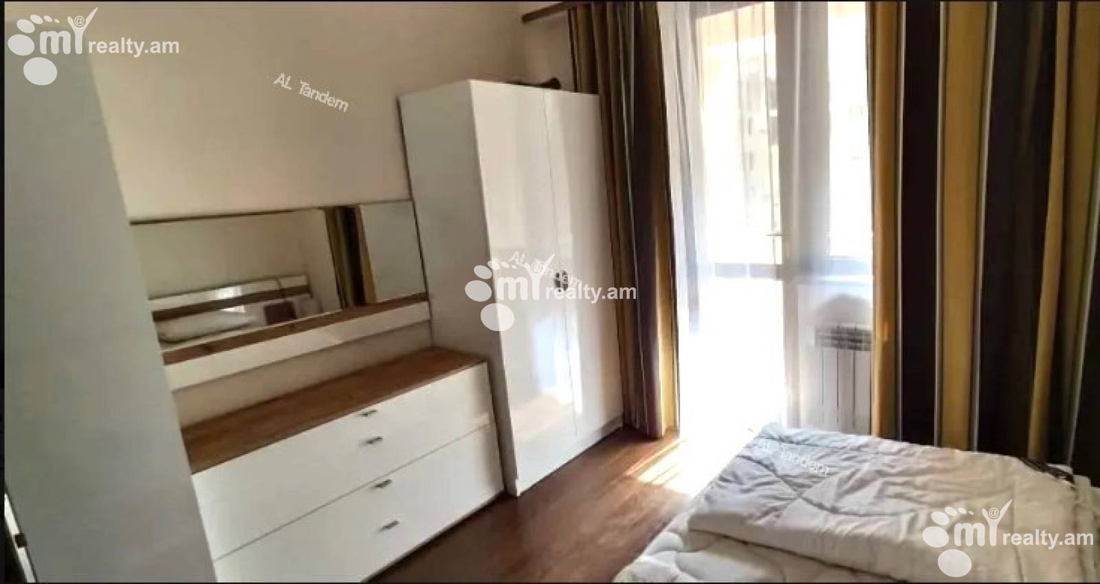 Купить 2 комнатную квартиру Бузанд ул, Центр Ереван, 160157