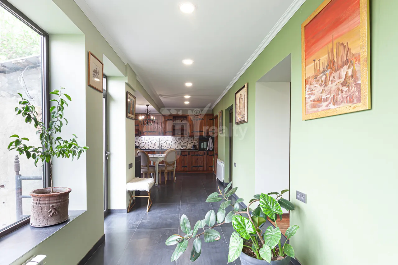 House for sale Lusinyants street, Center Yerevan, 160444