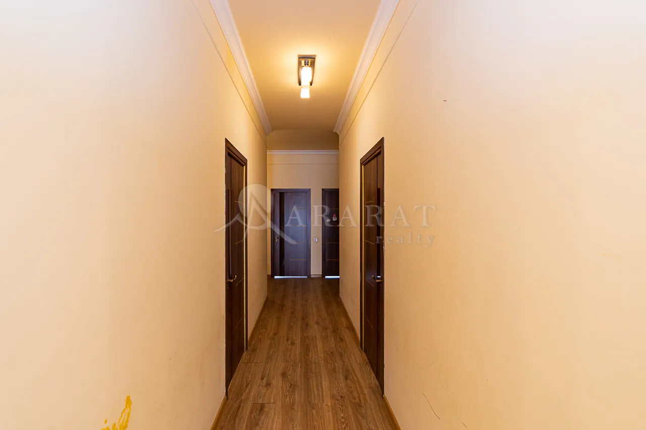 4 bedroom apartment for sale Sasna Тsrer St, Davtachène Yerevan, 159007
