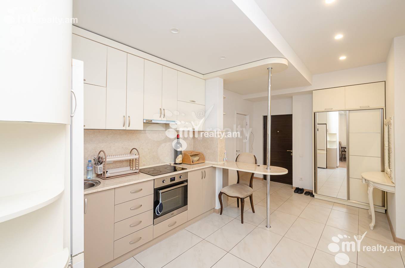 3 սենյականոց բնակարան վարձով Օրբելի Եղբայրների փող, Արաբկիր Երևան, 153130