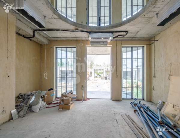 arandznatun-vacharq-Yerevan-Achapnyak