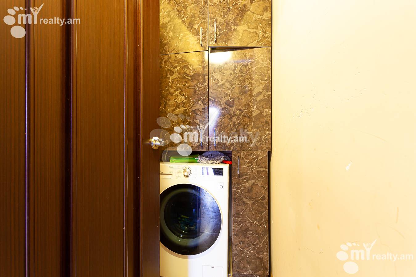 Купить 3 комнатную квартиру Царав Ахбюр ул., Аван Ереван, 143602