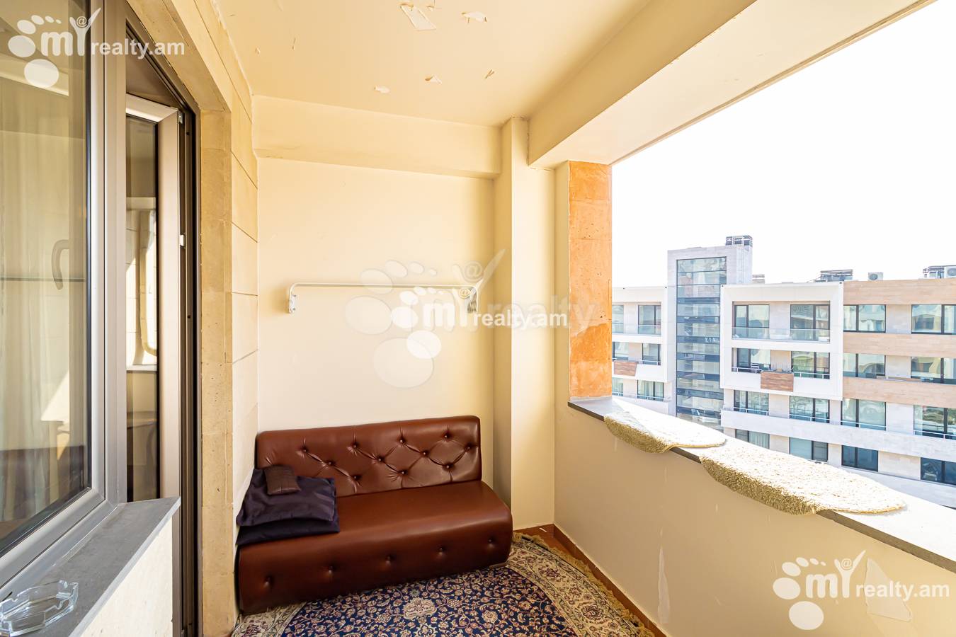 Купить 2 комнатную квартиру Антараин ул, Центр Ереван, 154666