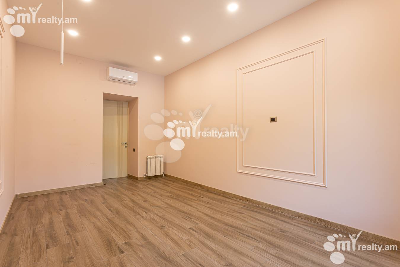 Commercial for rent خیابان ماشتوتس, مرکز شهر ایروان, 156227