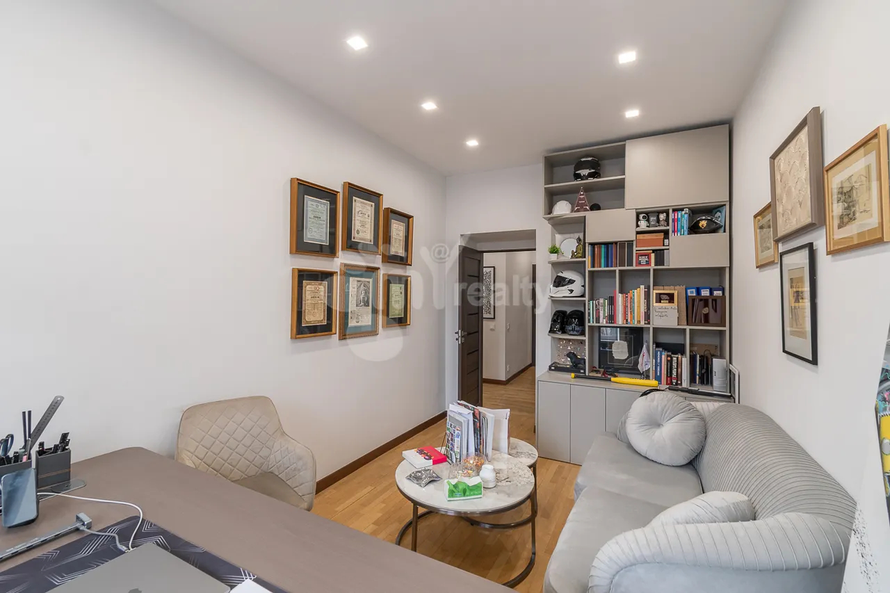 3 bedroom apartment for sale Tamanyan St, Center Yerevan, 158804