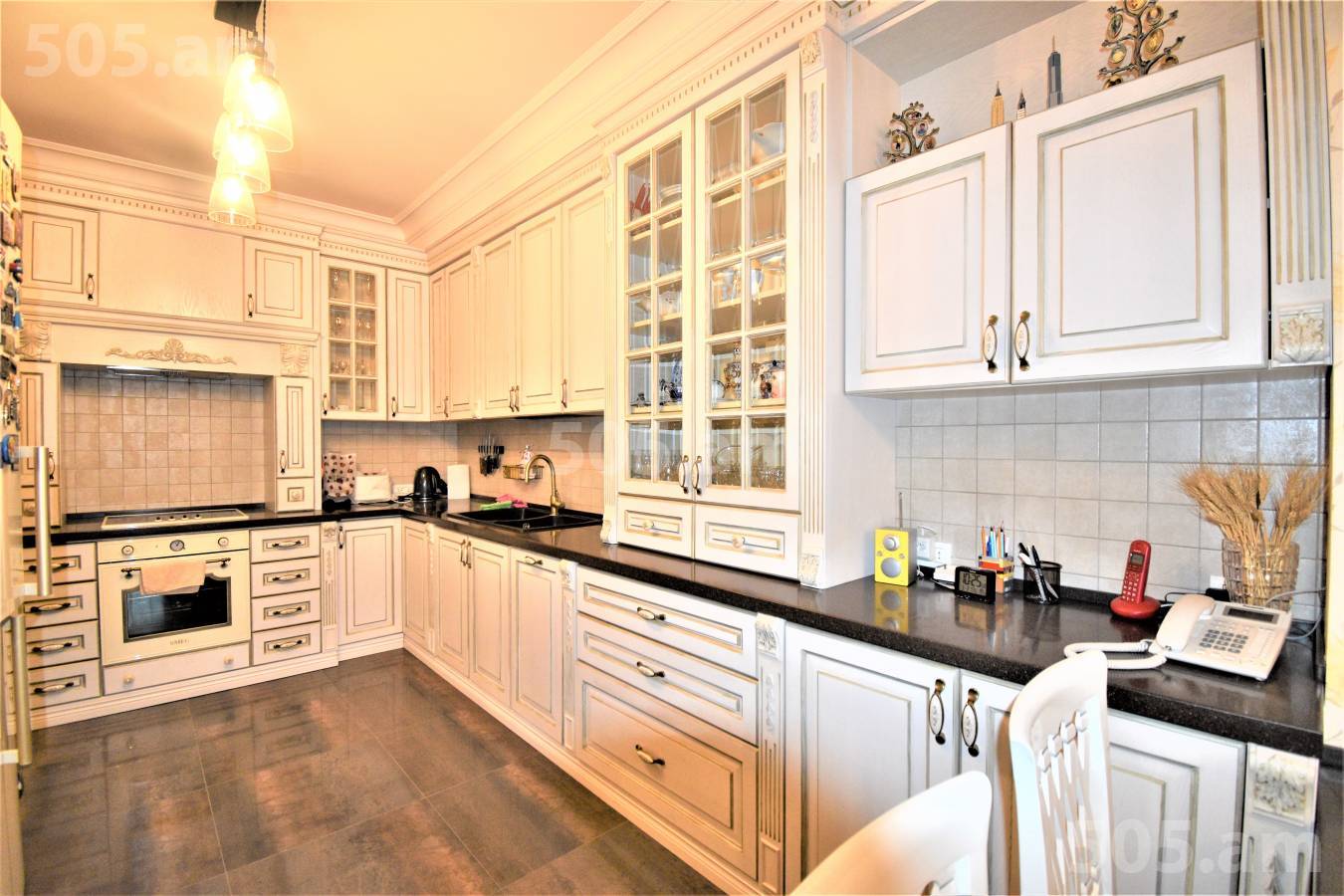 Купить 4 комнатную квартиру Цицернакаберд шоссе, Центр Ереван, 119472