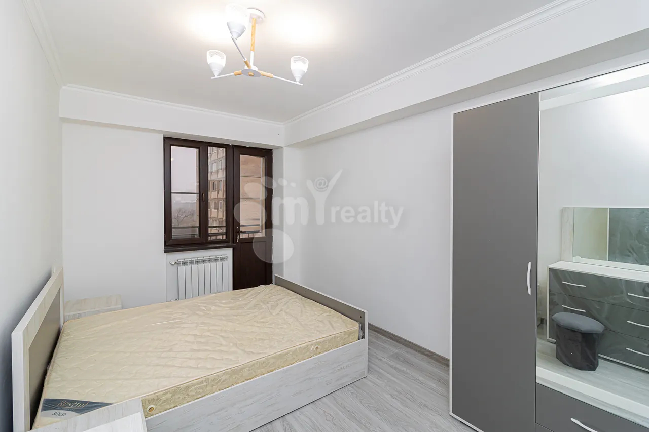 3 bedroom apartment for sale خیابان گولبِنکیان, عربگیر ایروان, 160009