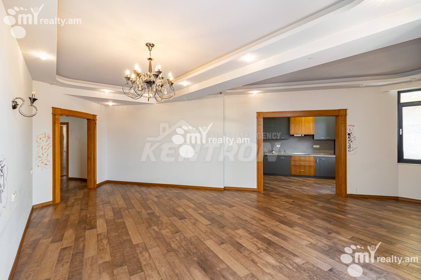 4 bedroom apartment for sale خیابان د. دِمیرچیان, مرکز شهر ایروان, 141073