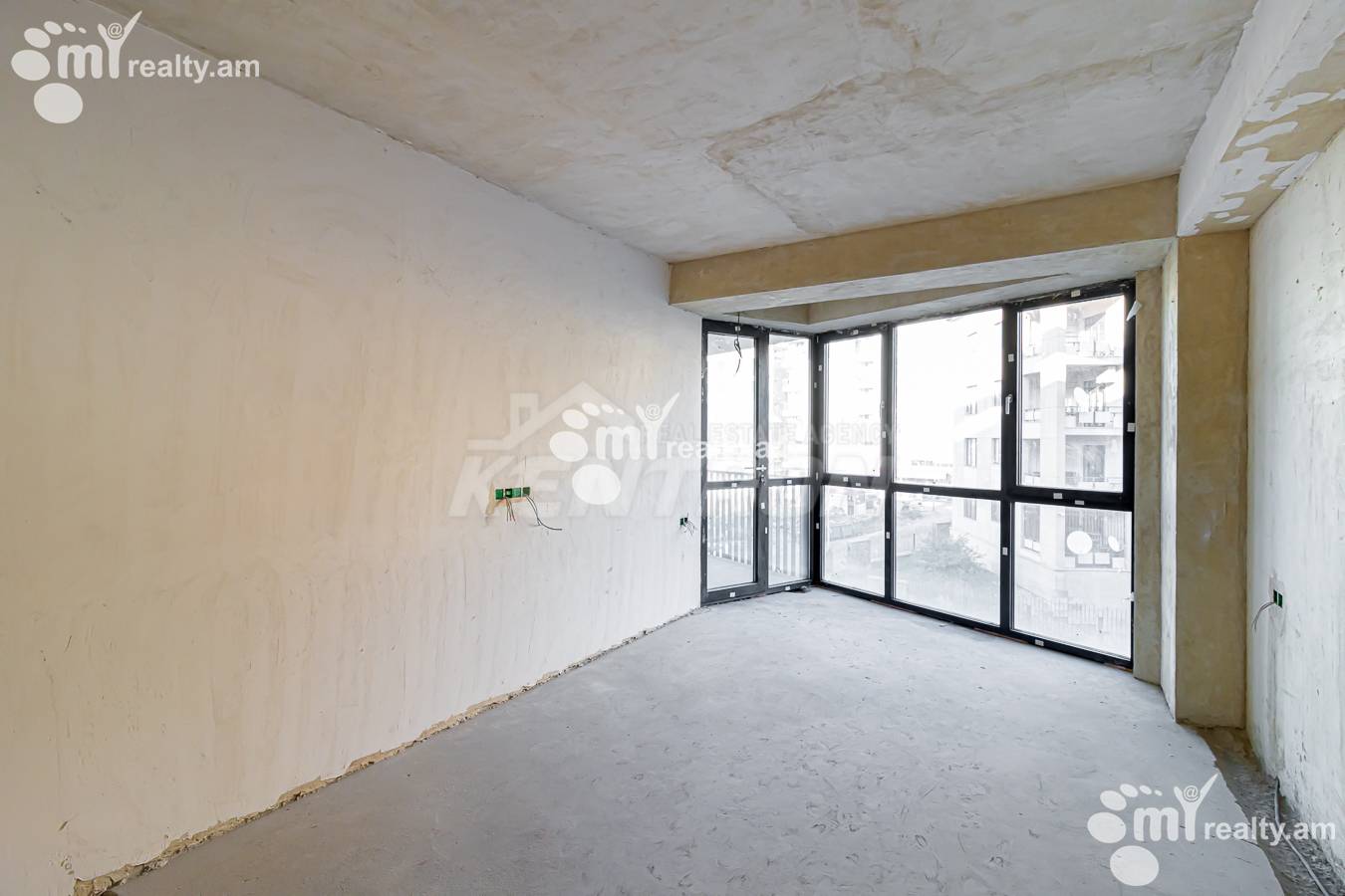 Купить 2 комнатную квартиру Антараин ул, Центр Ереван, 153747