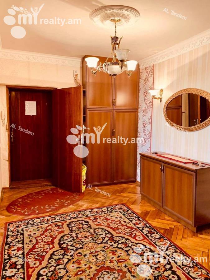 3 սենյականոց բնակարան վարձով Մաշտոցի պող, Կենտրոն Երևան, 124462