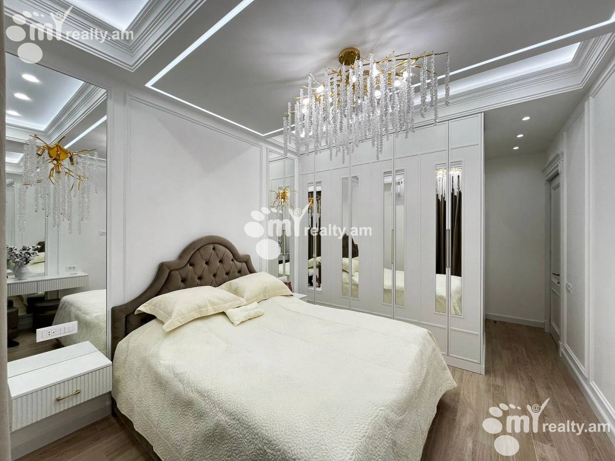 3 bedroom apartment for sale Aram St, Center Yerevan, 157618