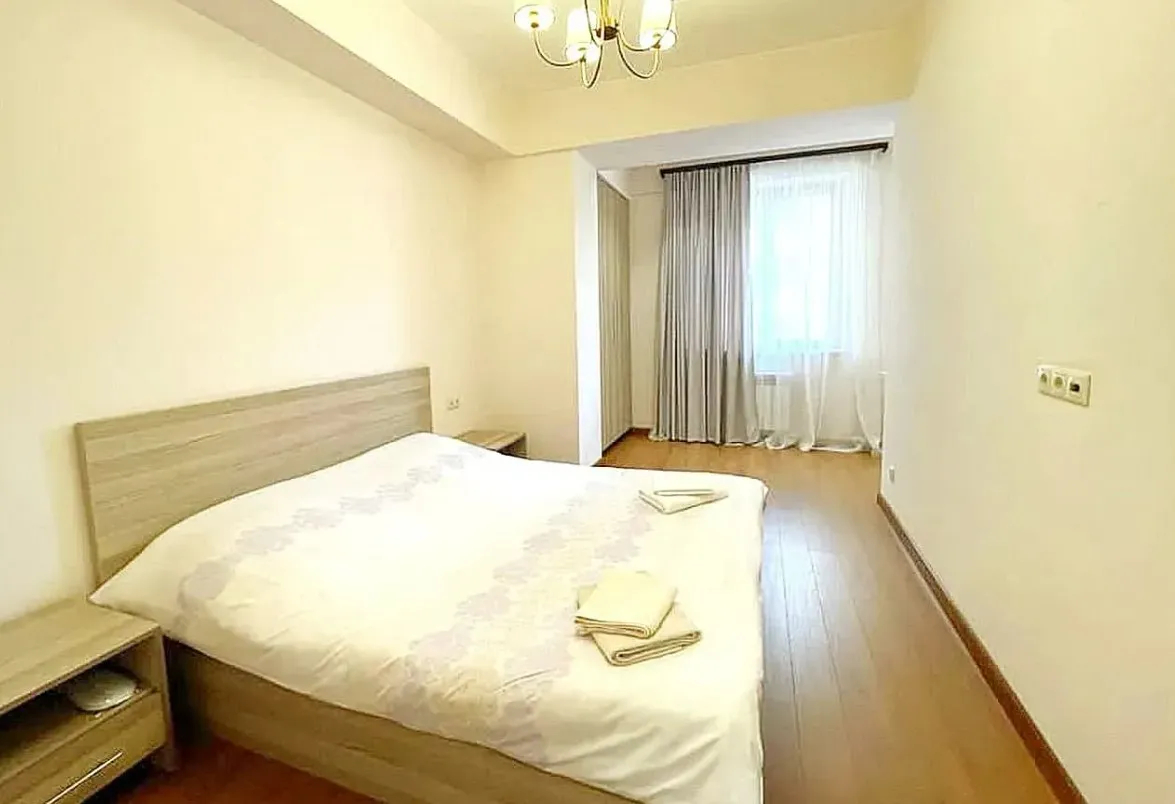 2 bedroom apartment for rent Buzand St, Center Yerevan, 161277