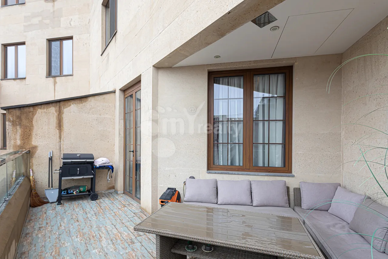 Снять 4 комнатную квартиру Арам ул, Центр Ереван, 159397