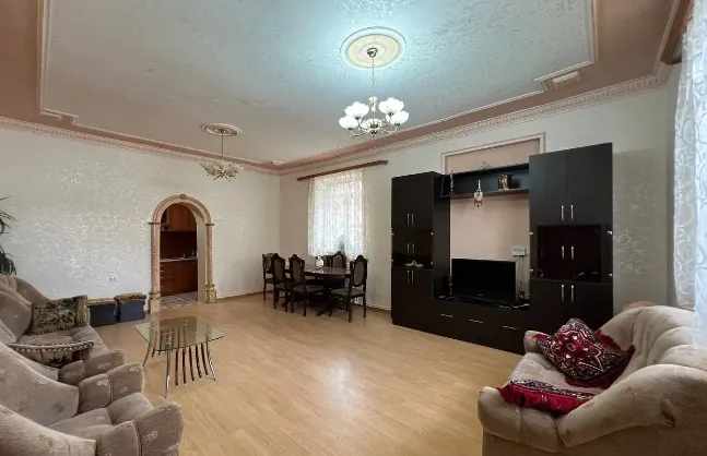 House for sale rue Barekamutyan, Jrvejh Kotaïque, 161235