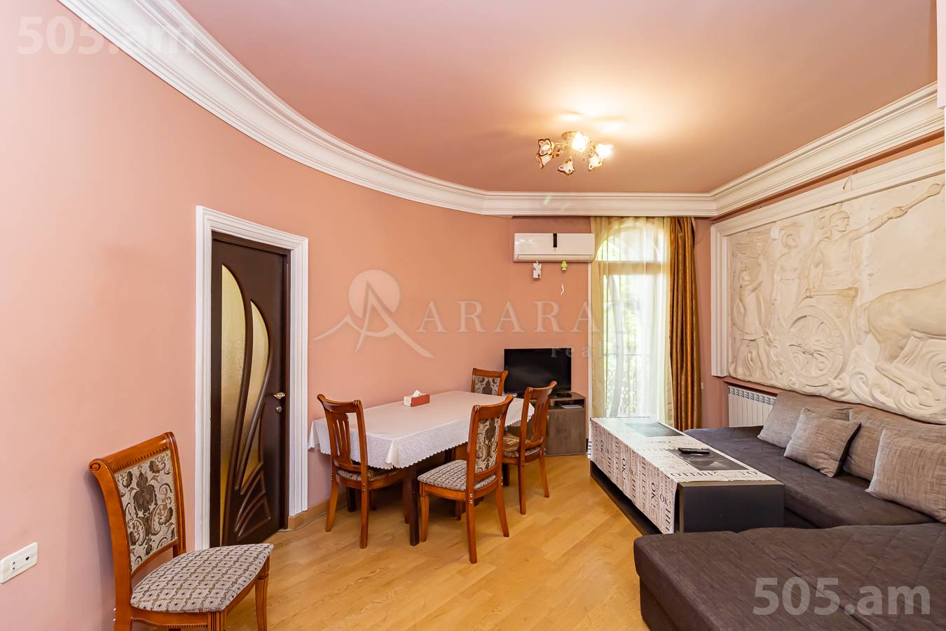 6 սենյականոց բնակարան  Տերյան փող, Կենտրոն Երևան, 152134