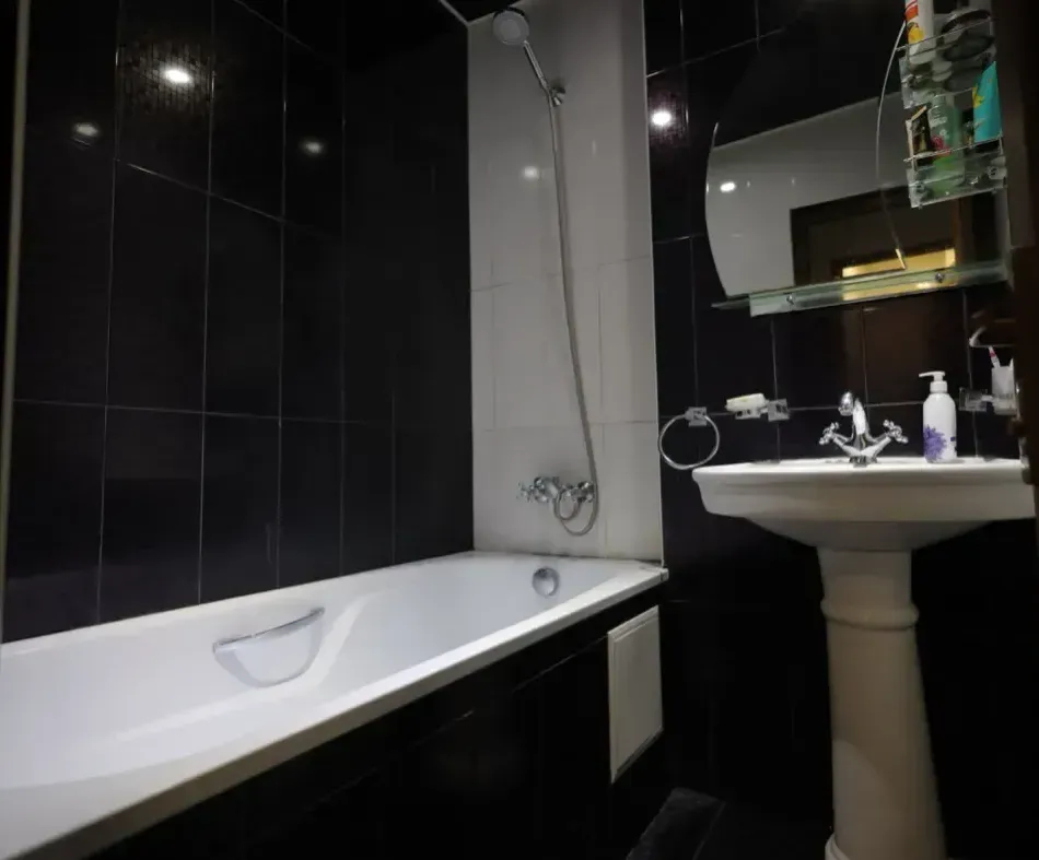 3 bedroom apartment for sale K. Ulnetsi St, Qanaqer- Sejtun Yerevan, 161823
