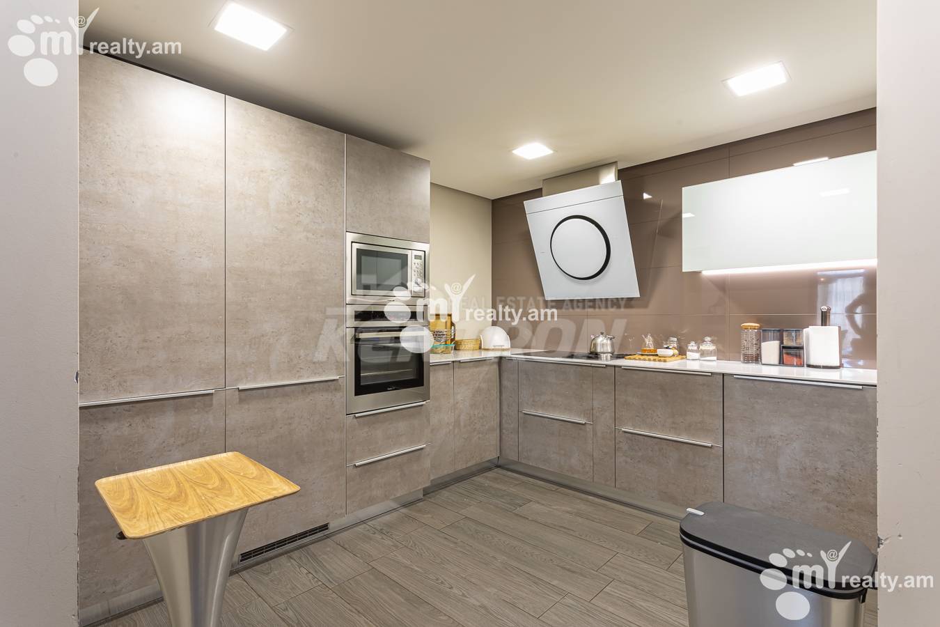 5 սենյականոց բնակարան  Անտառային փող, Կենտրոն Երևան, 156280