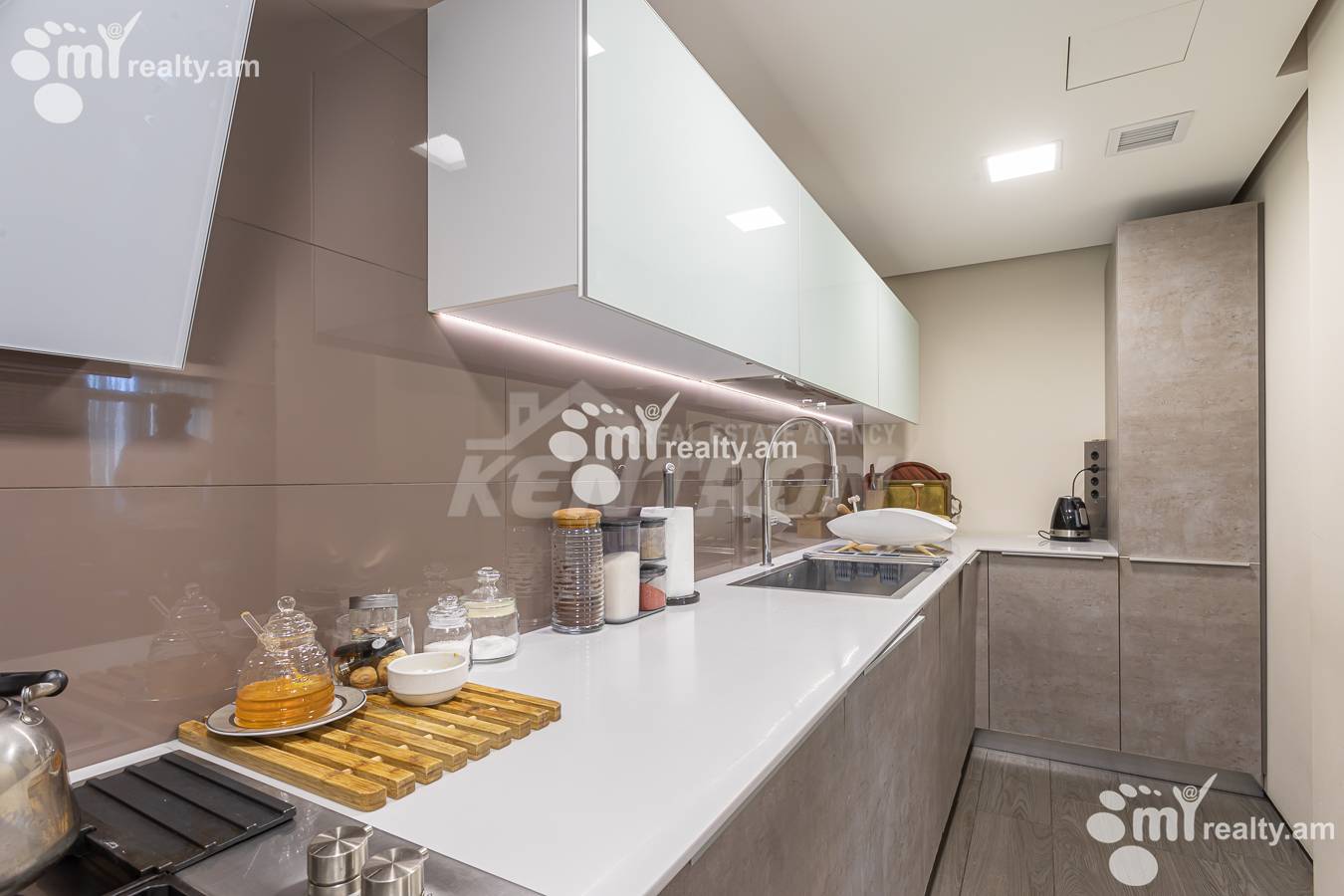 5 սենյականոց բնակարան  Անտառային փող, Կենտրոն Երևան, 156280