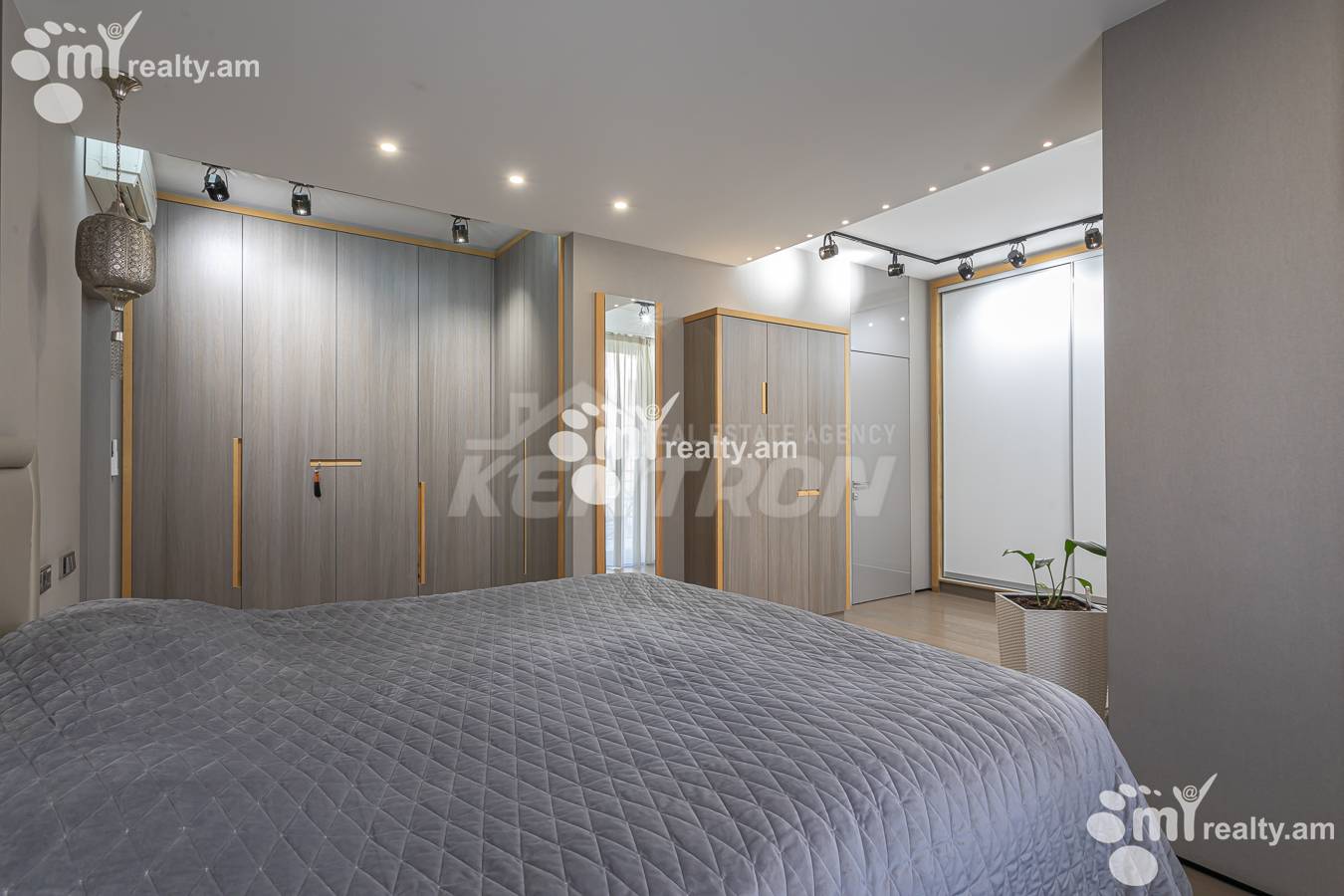 5 սենյականոց բնակարան  Անտառային փող, Կենտրոն Երևան, 156280