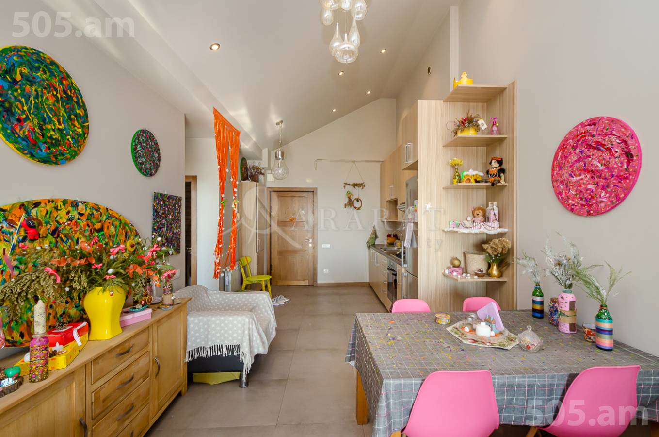 2 bedroom apartment for sale خیابان آنتارایین, مرکز شهر ایروان, 154453