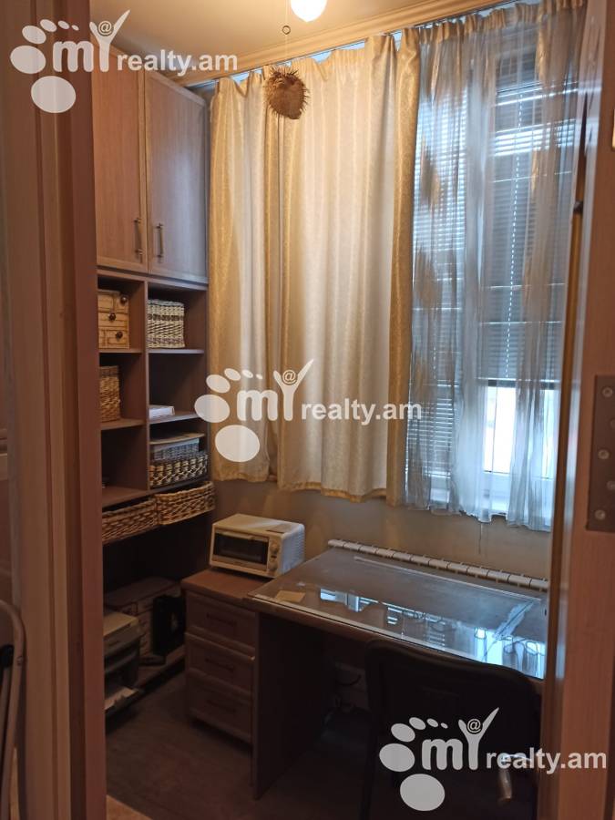 3 bedroom apartment for sale Mashtots Ave, Center Yerevan, 156509