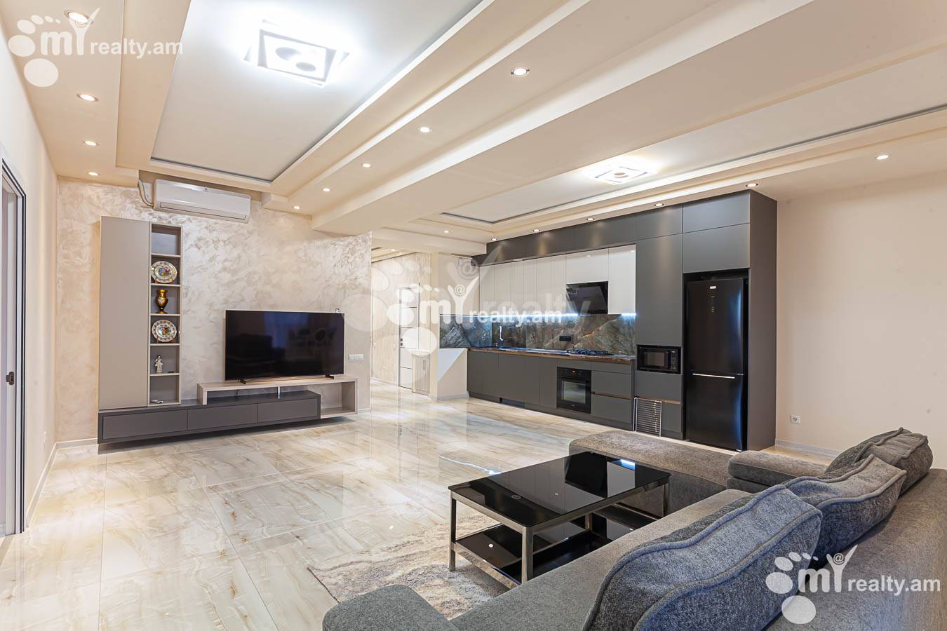 3 bedroom apartment for rent خیابان پارونیان, مرکز شهر ایروان, 153194