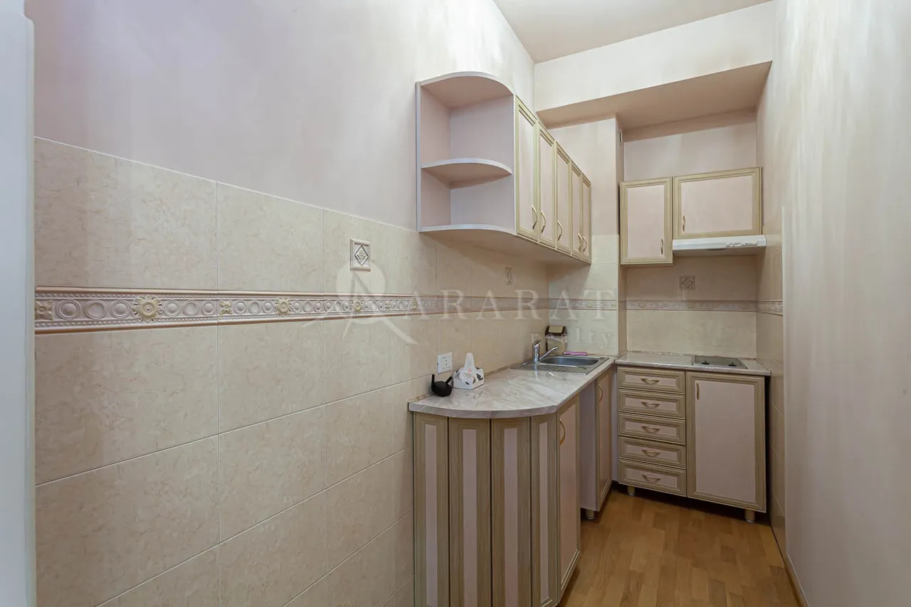 House for sale Pirumyans St, Davtachène Yerevan, 157262