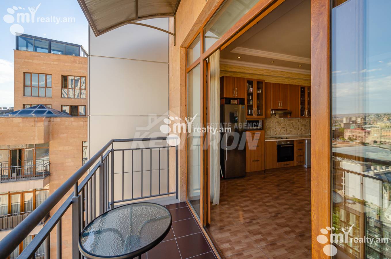 Купить 2 комнатную квартиру Арам ул, Центр Ереван, 152025