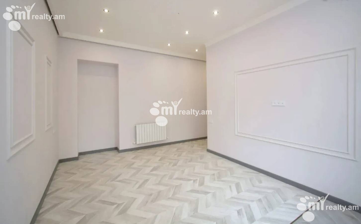 3 սենյականոց բնակարան  Պարոնյան փող, Կենտրոն Երևան, 160187