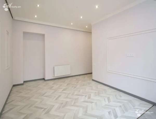 3-senyakanoc-bnakaran-vacharq-Yerevan-Center