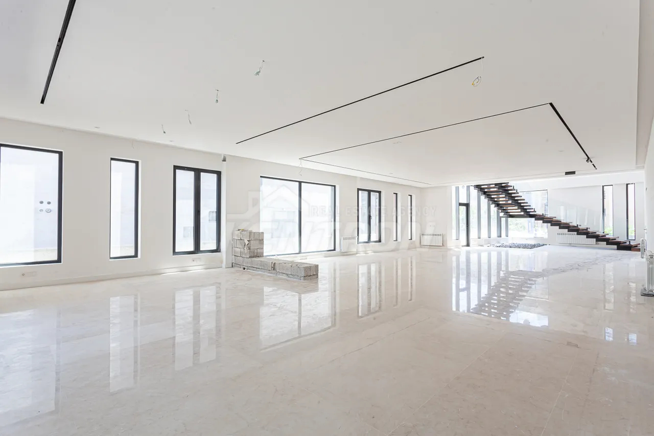 Снять дом Антараин ул, Центр Ереван, 158349