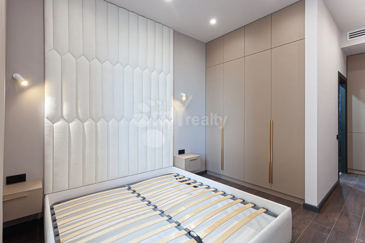 3 bedroom apartment for sale Arshakunyats Ave, Center Yerevan, 161854
