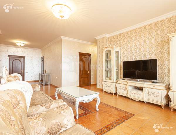 3-senyakanoc-bnakaran-vacharq-Yerevan-Center