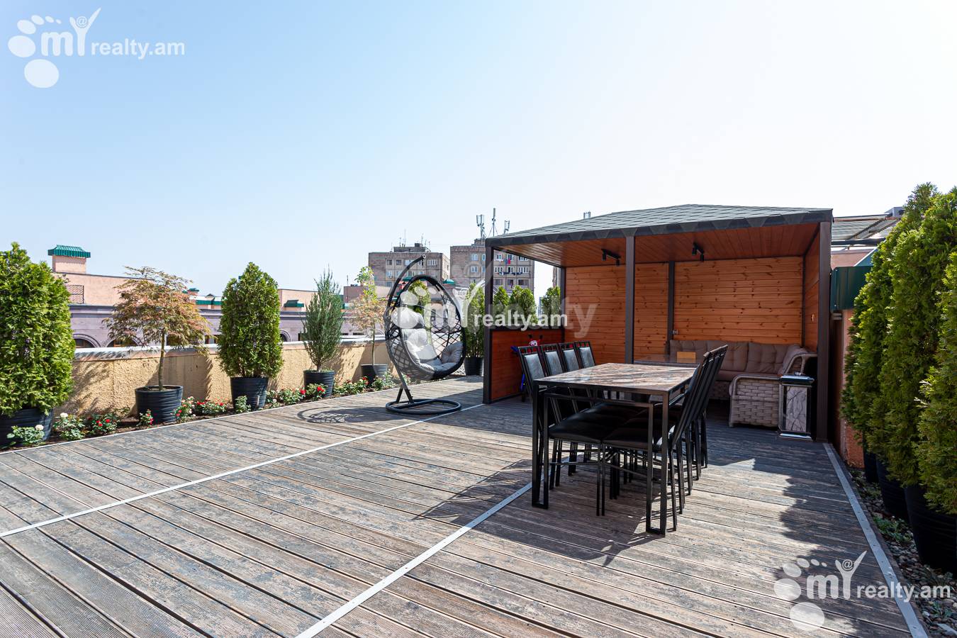 4 bedroom apartment for sale خیابان آدونس, عربگیر ایروان, 156083