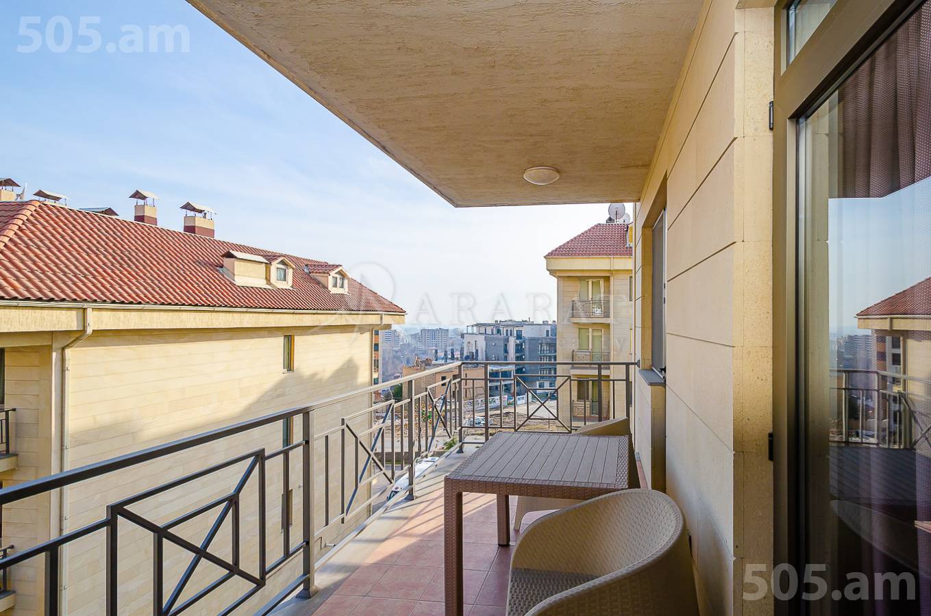4 bedroom apartment for sale Antarayin St, Center Yerevan, 152086