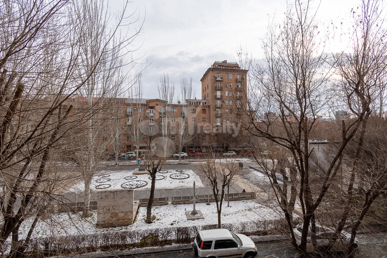 3 bedroom apartment for sale Tamanyan St, Center Yerevan, 158804