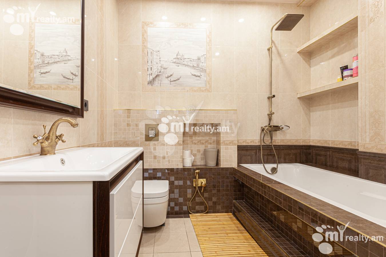 5 bedroom apartment for sale Tsitsernakaberd Highway, Center Yerevan, 149530