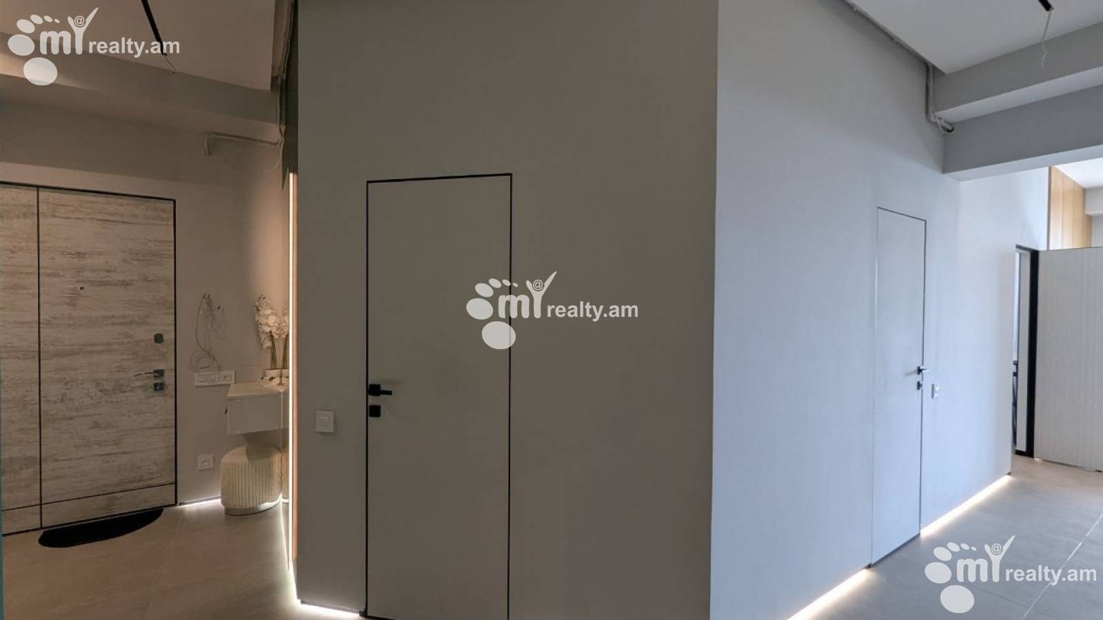 3 bedroom apartment for sale K. Ulnetsi St, Quanaquère-Zeytoun Yerevan, 158735