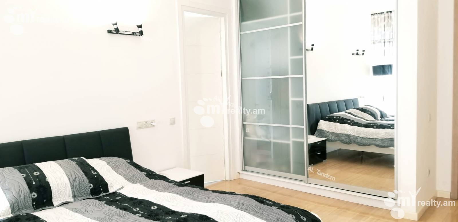 4 bedroom apartment for sale Northern(Hyusisayin)  Ave, Center Yerevan, 144774