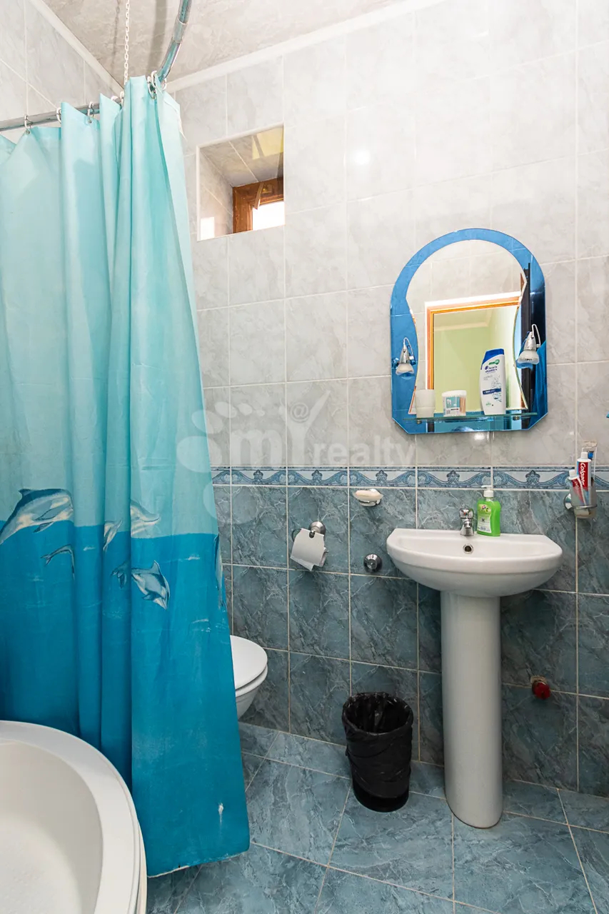House for sale Melqumov St, Adjapnyak Yerevan, 160638