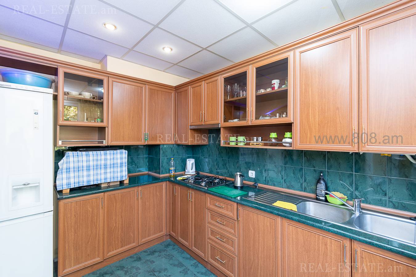 3 bedroom apartment for sale Mashtots Ave, Center Yerevan, 125544