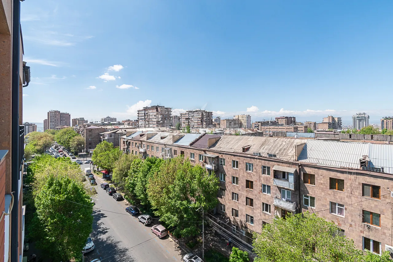 Купить 2 комнатную квартиру В.Папазян ул, Арабкир Ереван, 160398
