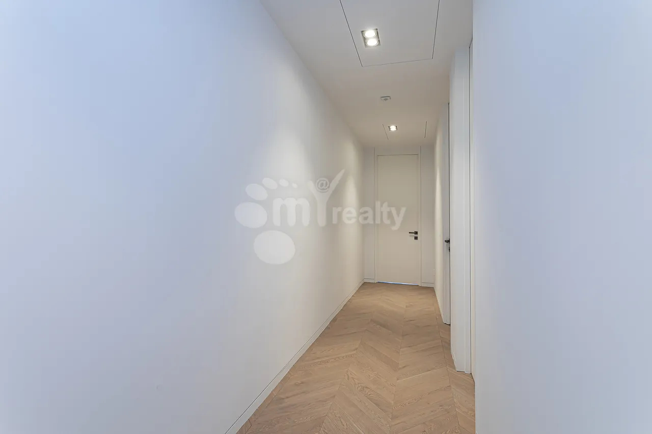 4 սենյականոց բնակարան  Պուշկինի փող, Կենտրոն Երևան, 157582