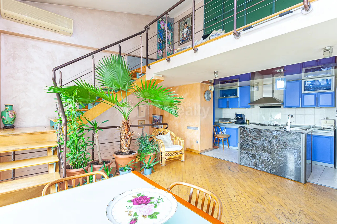 5 bedroom apartment for rent خیابان تِریان, مرکز شهر ایروان, 158100