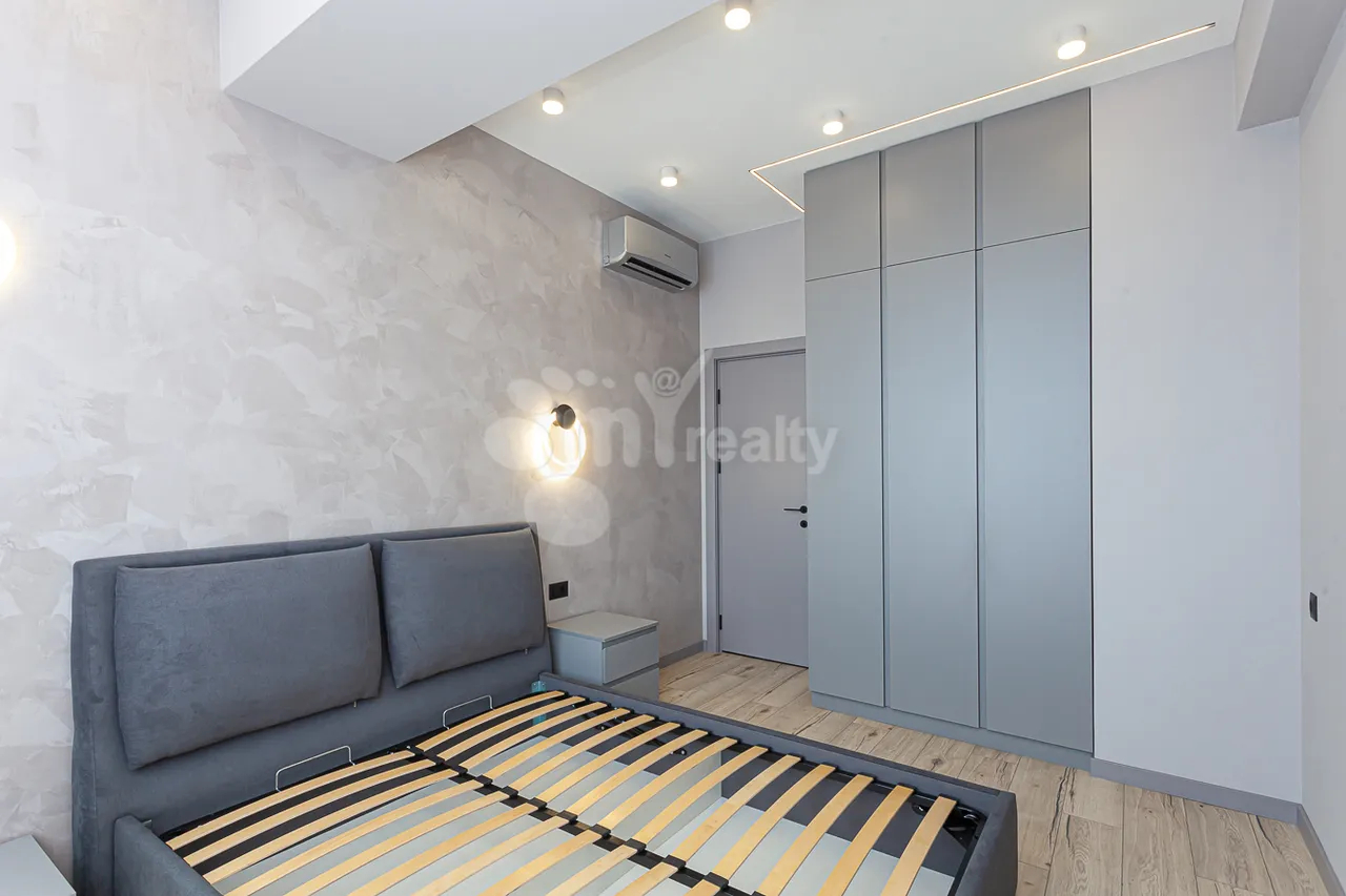 2 bedroom apartment for rent Buzand St, Center Yerevan, 161005