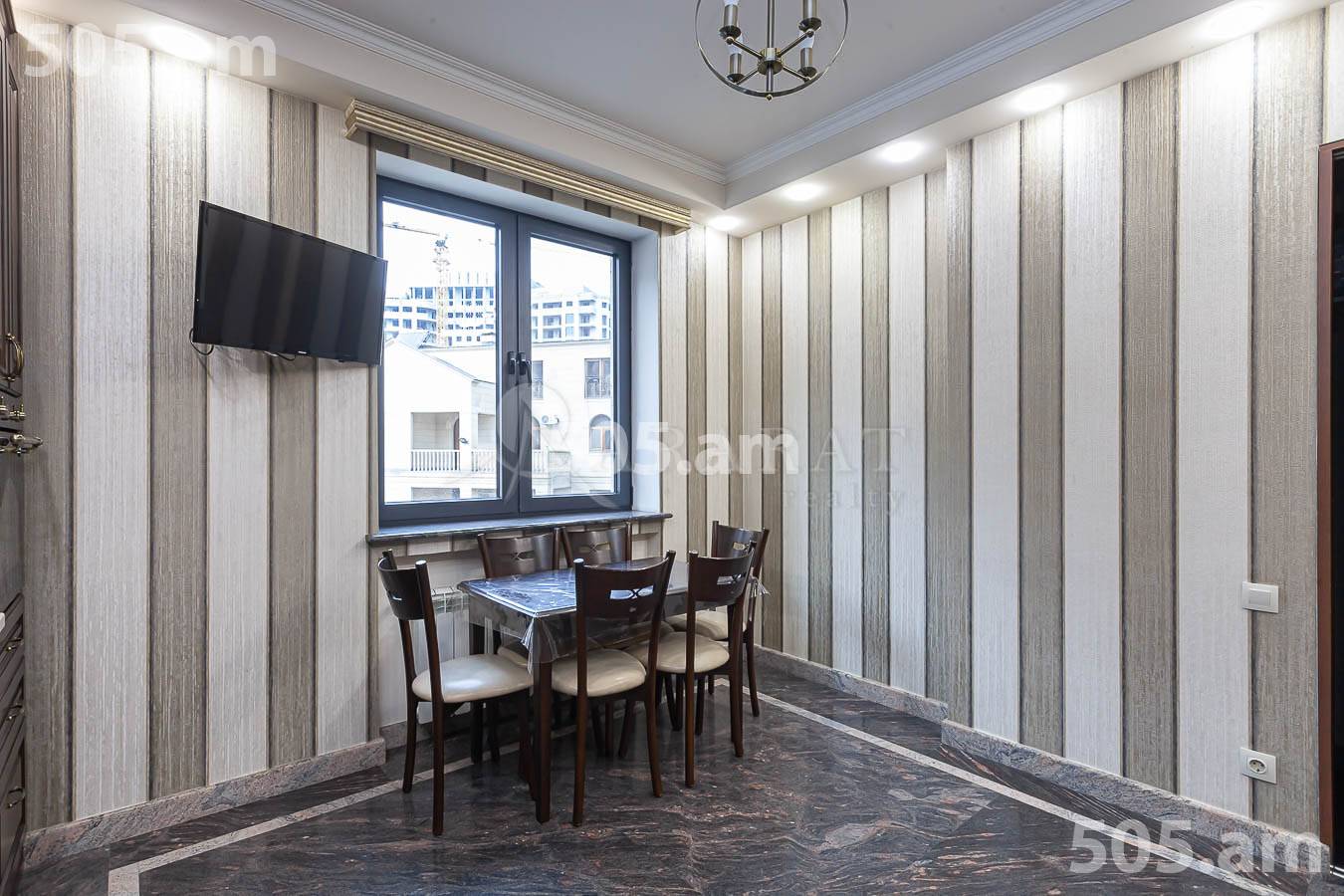 Купить 3 комнатную квартиру Антараин ул, Центр Ереван, 155933