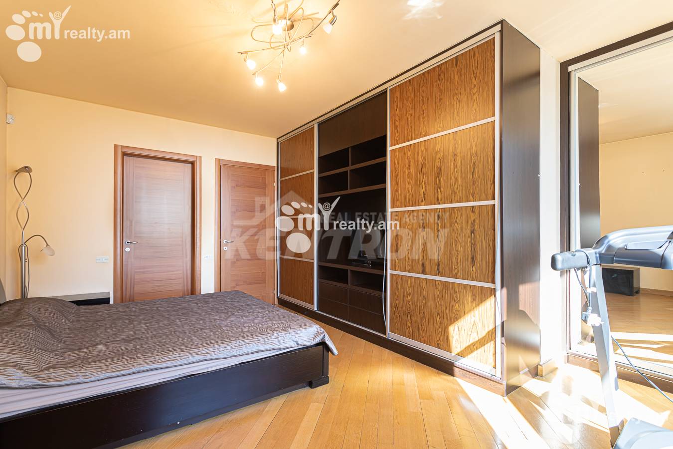 House for sale (خیابان باقرامیان (عربکیر, عربگیر ایروان, 156895